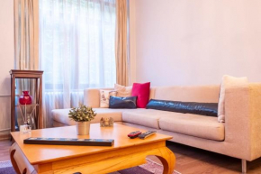 Pleasant Flat Close to City's Nisantasi Mall in Sisli